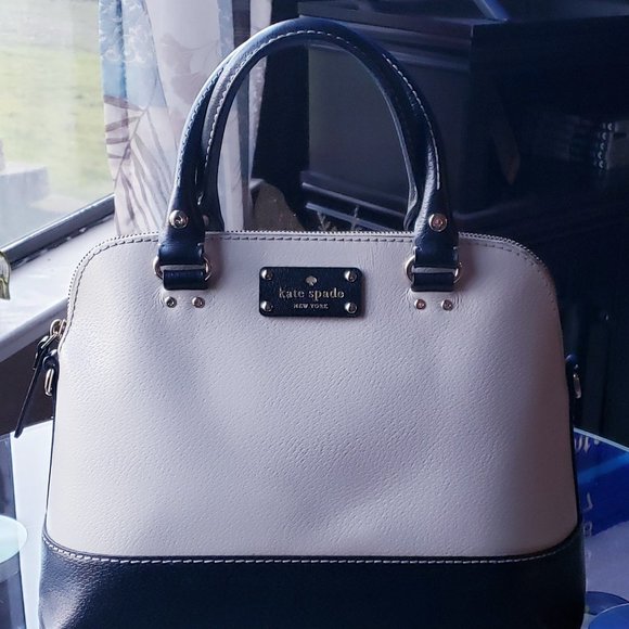 KATE SPADE GROVE ST CARLI IVORY BLACK BOARSKIN LEATHER DOME SATCHEL HANDBAG PUR - Picture 16 of 16